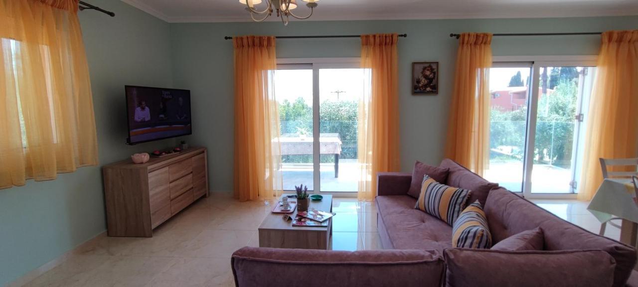 Thomas Apartments ذيسْخا المظهر الخارجي الصورة