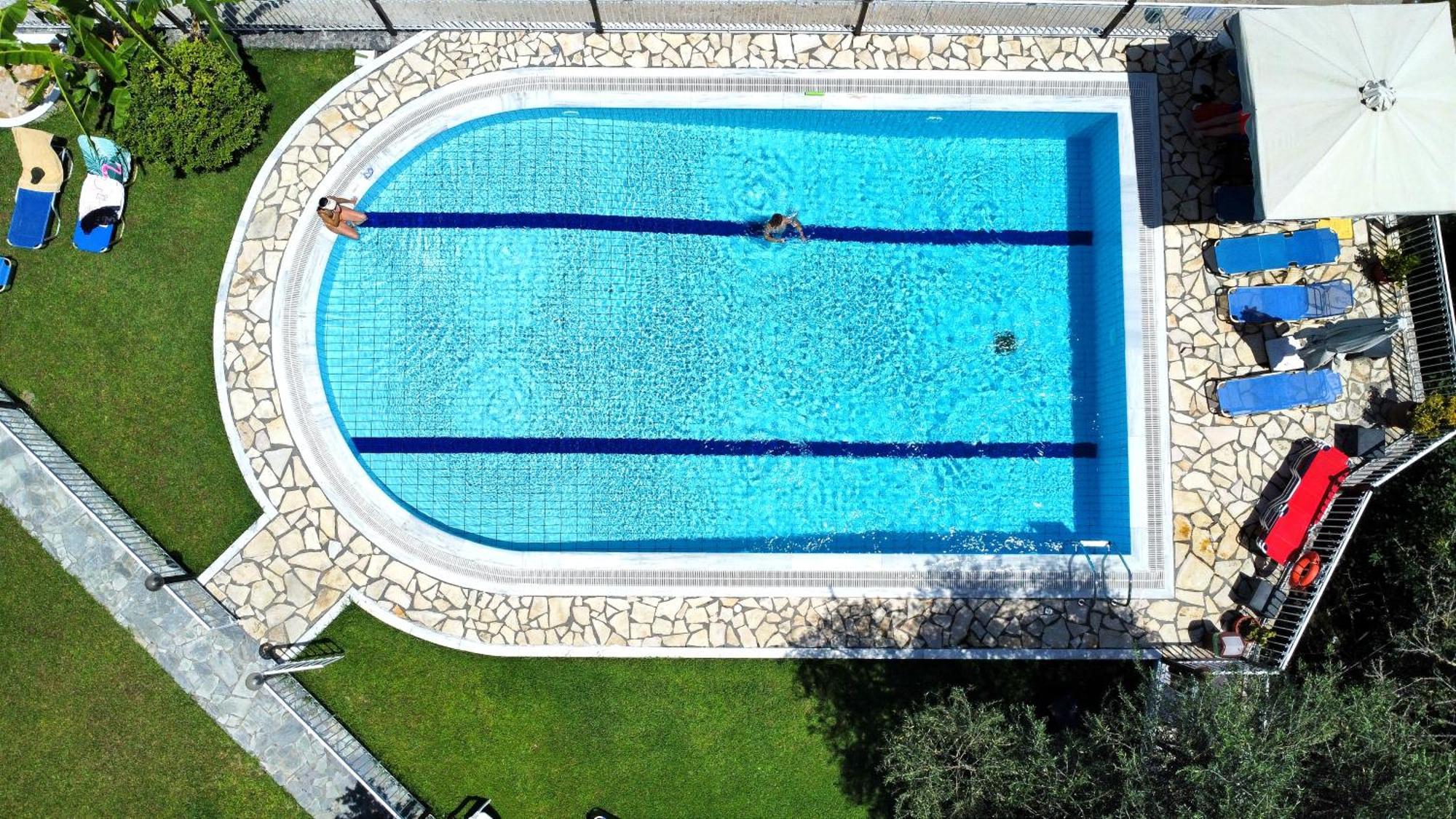 Thomas Apartments ذيسْخا المظهر الخارجي الصورة